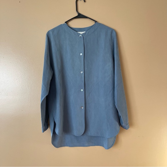 Ann Taylor Tops - Ann Taylor Blue 100% Silk Top size small great condition